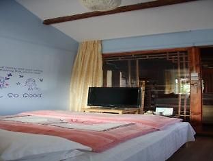 Overseas Inn Lijiang  Zewnętrze zdjęcie