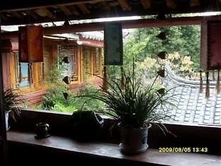Overseas Inn Lijiang  Zewnętrze zdjęcie